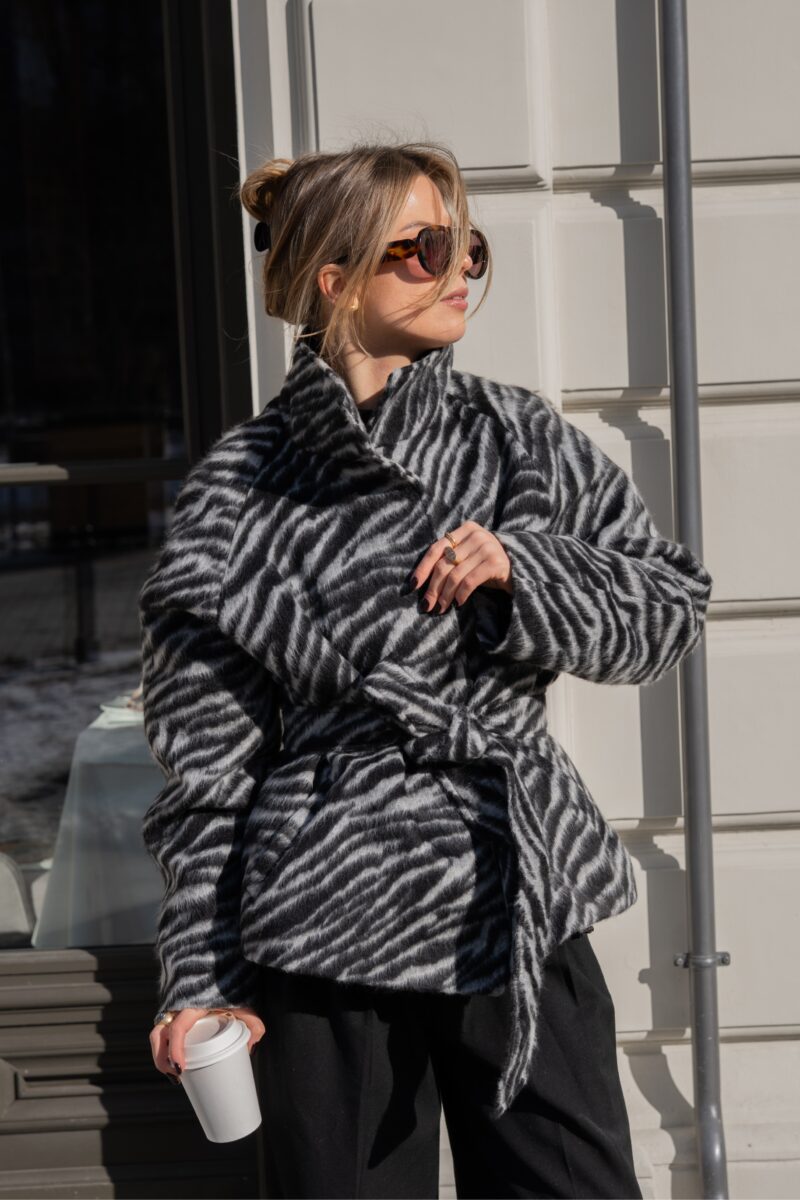 Jacket 04. Zebra