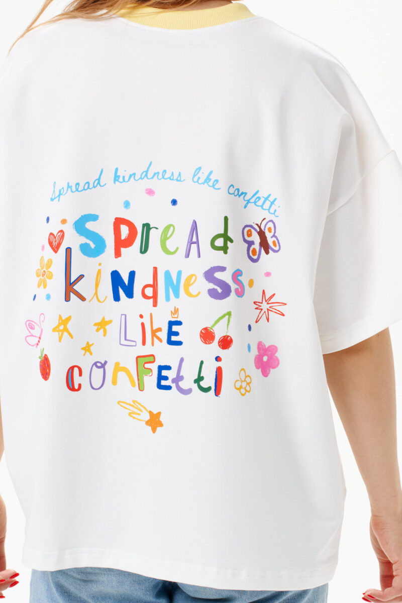 T-shirt 02. "Spread Kindness"