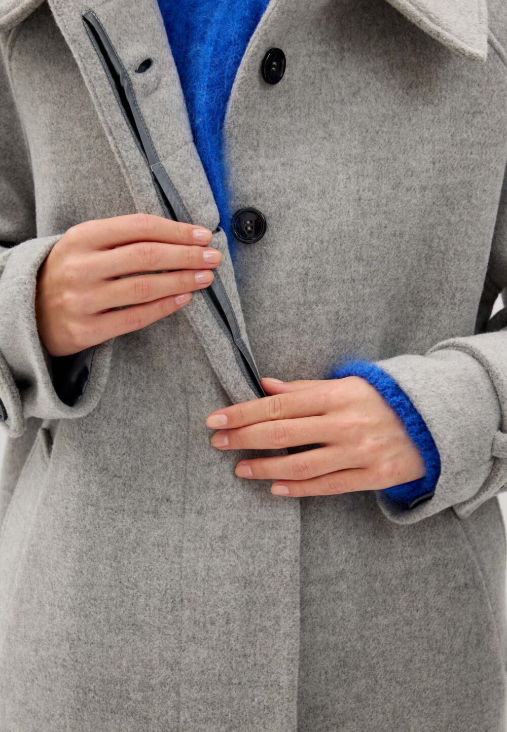 Coat 06. Light Grey